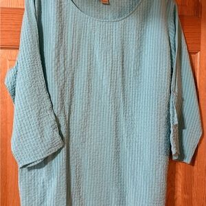 Women's Light Blue Textured Top